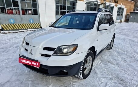 Mitsubishi Outlander III рестайлинг 3, 2002 год, 730 000 рублей, 4 фотография