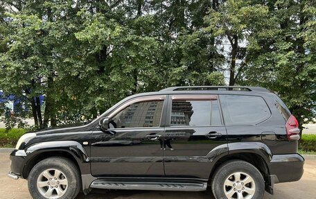 Toyota Land Cruiser Prado 120 рестайлинг, 2006 год, 2 199 999 рублей, 6 фотография