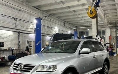 Volkswagen Touareg III, 2004 год, 850 000 рублей, 1 фотография