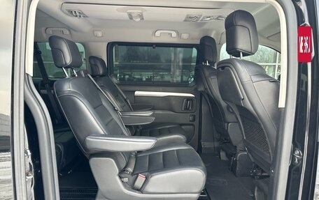 Peugeot Traveller I, 2018 год, 3 200 000 рублей, 17 фотография
