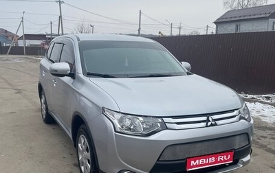 Mitsubishi Outlander III рестайлинг 3, 2014 год, 1 650 000 рублей, 1 фотография