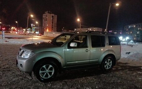 Nissan Pathfinder, 2011 год, 1 180 000 рублей, 1 фотография