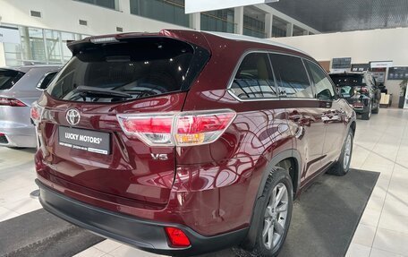 Toyota Highlander III, 2014 год, 2 995 000 рублей, 6 фотография