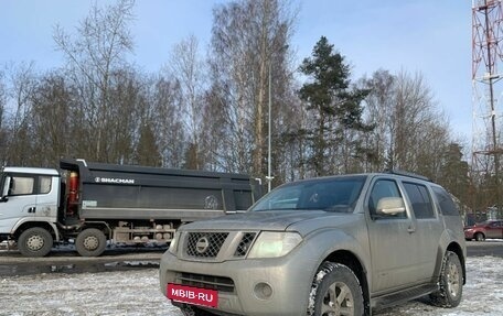 Nissan Pathfinder, 2011 год, 1 180 000 рублей, 2 фотография