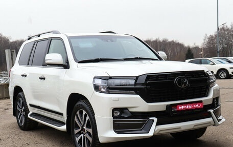 Toyota Land Cruiser 200, 2019 год, 9 498 000 рублей, 3 фотография