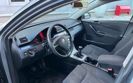 Volkswagen Passat B6, 2006 год, 650 000 рублей, 10 фотография