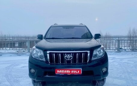 Toyota Land Cruiser Prado 150 рестайлинг 2, 2013 год, 2 910 000 рублей, 1 фотография