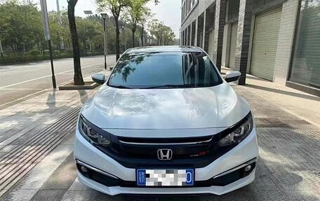 Honda Civic, 2022 год, 1 860 000 рублей, 3 фотография