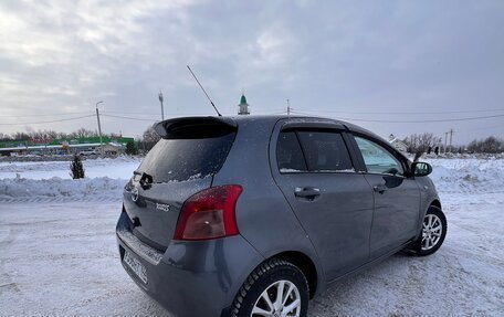 Toyota Yaris III рестайлинг, 2007 год, 585 000 рублей, 5 фотография