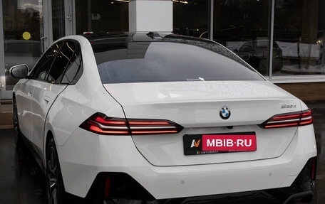 BMW 5 серия, 2023 год, 9 700 000 рублей, 4 фотография