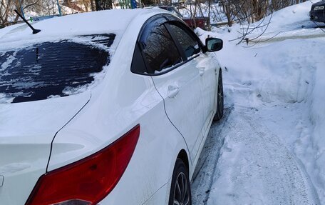 Hyundai Solaris II рестайлинг, 2016 год, 1 400 000 рублей, 2 фотография