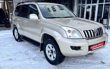 Toyota Land Cruiser Prado 120 рестайлинг, 2006 год, 2 200 000 рублей, 2 фотография