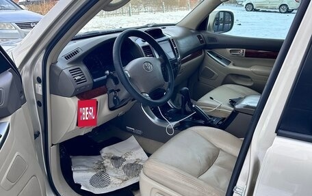 Toyota Land Cruiser Prado 120 рестайлинг, 2006 год, 2 200 000 рублей, 18 фотография