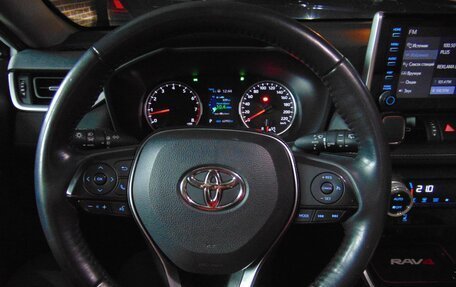 Toyota RAV4, 2020 год, 3 900 000 рублей, 21 фотография