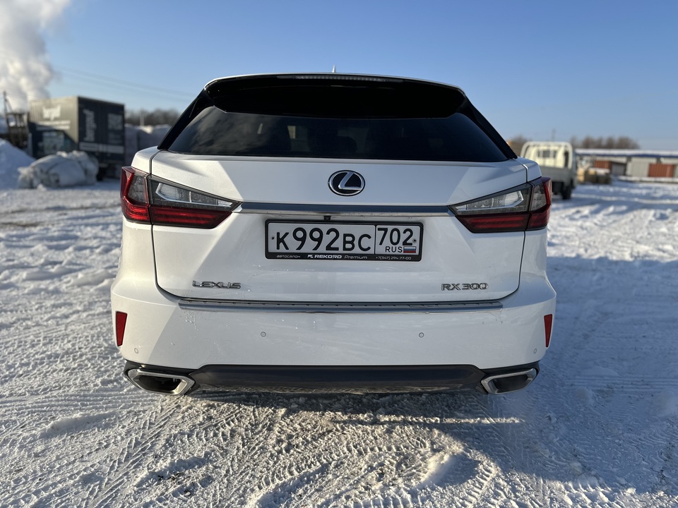 Lexus RX IV, 2018 год, 4 200 000 рублей, 4 фотография