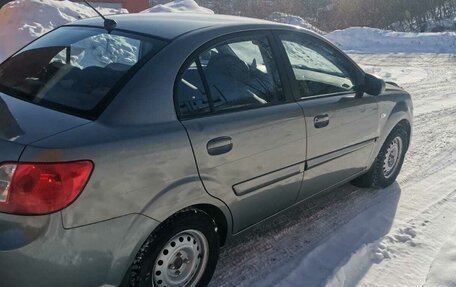 KIA Rio II, 2011 год, 700 000 рублей, 1 фотография