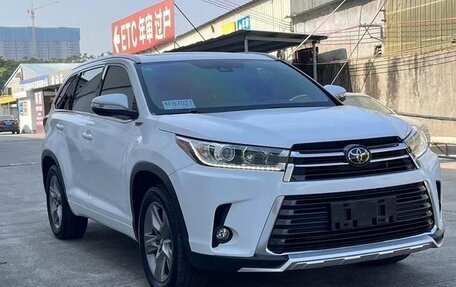 Toyota Highlander III, 2021 год, 3 450 000 рублей, 3 фотография