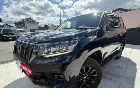 Toyota Land Cruiser Prado 150 рестайлинг 2, 2022 год, 4 480 500 рублей, 3 фотография