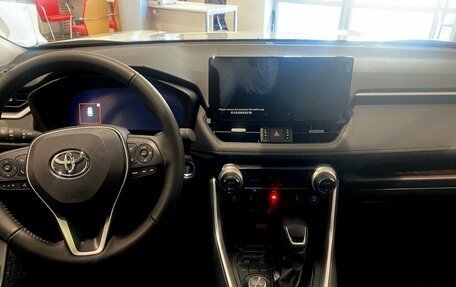 Toyota RAV4, 2024 год, 5 750 000 рублей, 7 фотография