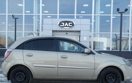 KIA Rio II, 2010 год, 600 000 рублей, 6 фотография