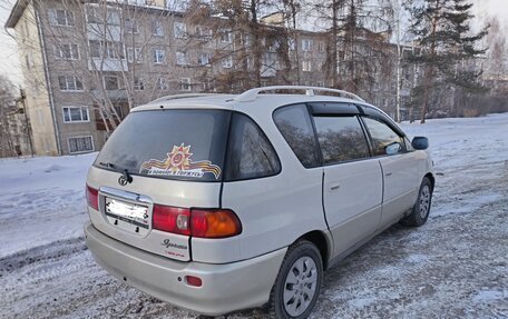 Toyota Ipsum II, 1998 год, 595 000 рублей, 7 фотография