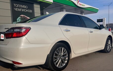Toyota Camry, 2017 год, 2 600 000 рублей, 4 фотография