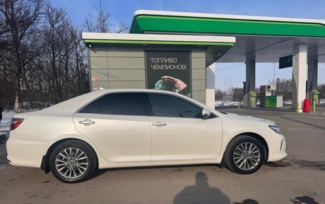 Toyota Camry, 2017 год, 2 600 000 рублей, 5 фотография