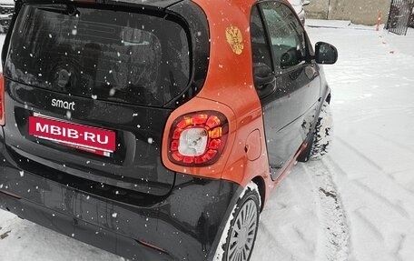 Smart Fortwo III, 2018 год, 1 350 000 рублей, 2 фотография