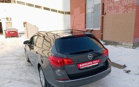 Opel Astra J, 2014 год, 889 000 рублей, 3 фотография
