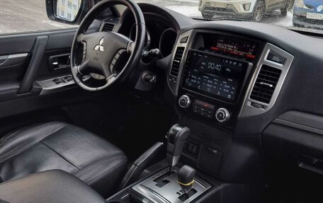 Mitsubishi Pajero IV, 2015 год, 3 450 000 рублей, 25 фотография