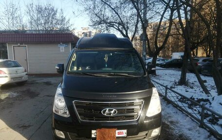 Hyundai Grand Starex Grand Starex I рестайлинг 2, 2016 год, 3 300 000 рублей, 2 фотография