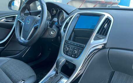 Opel Astra J, 2013 год, 1 400 000 рублей, 4 фотография