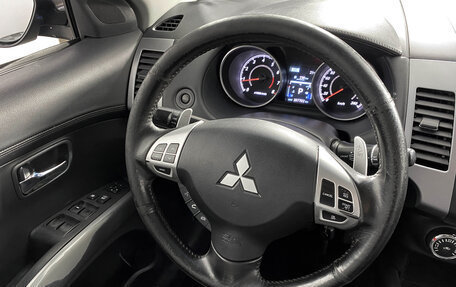 Mitsubishi Outlander III рестайлинг 3, 2011 год, 1 199 000 рублей, 15 фотография