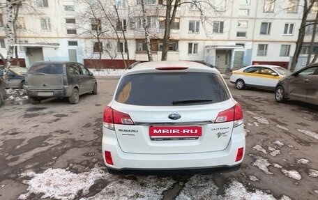 Subaru Outback IV рестайлинг, 2011 год, 2 300 000 рублей, 4 фотография