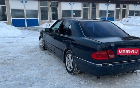 Mercedes-Benz E-Класс, 1997 год, 300 000 рублей, 7 фотография