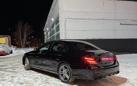 Mercedes-Benz E-Класс, 2016 год, 3 400 000 рублей, 5 фотография