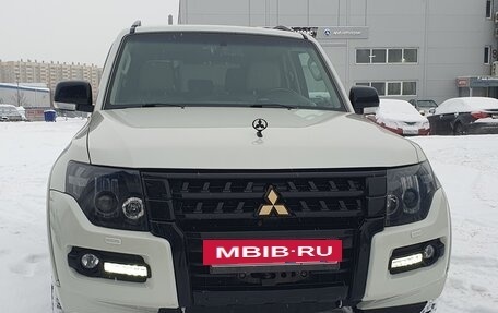 Mitsubishi Pajero IV, 2019 год, 4 760 000 рублей, 9 фотография