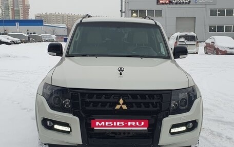 Mitsubishi Pajero IV, 2019 год, 4 760 000 рублей, 10 фотография