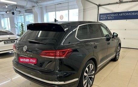 Volkswagen Touareg III, 2019 год, 4 349 000 рублей, 6 фотография