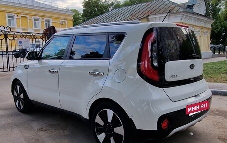 KIA Soul II рестайлинг, 2018 год, 2 250 000 рублей, 10 фотография