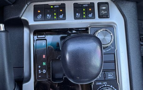 Toyota Land Cruiser 200, 2016 год, 5 900 000 рублей, 24 фотография