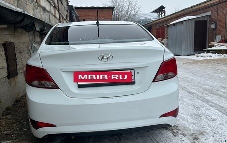 Hyundai Solaris II рестайлинг, 2015 год, 685 000 рублей, 3 фотография