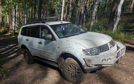 Mitsubishi Pajero Sport II рестайлинг, 2011 год, 1 900 000 рублей, 9 фотография