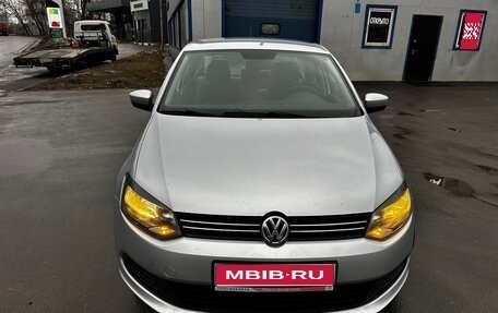 Volkswagen Polo VI (EU Market), 2013 год, 850 000 рублей, 1 фотография