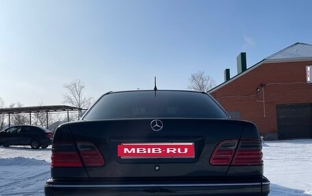 Mercedes-Benz E-Класс, 1999 год, 625 000 рублей, 3 фотография