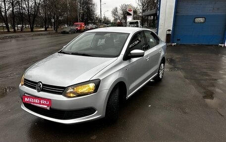 Volkswagen Polo VI (EU Market), 2013 год, 850 000 рублей, 2 фотография