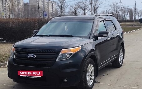 Ford Explorer VI, 2012 год, 1 500 000 рублей, 14 фотография