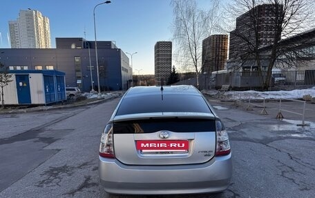 Toyota Prius, 2005 год, 620 000 рублей, 6 фотография