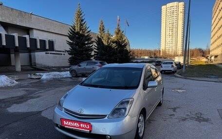 Toyota Prius, 2005 год, 620 000 рублей, 12 фотография