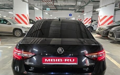 Skoda Superb III рестайлинг, 2019 год, 2 800 000 рублей, 19 фотография